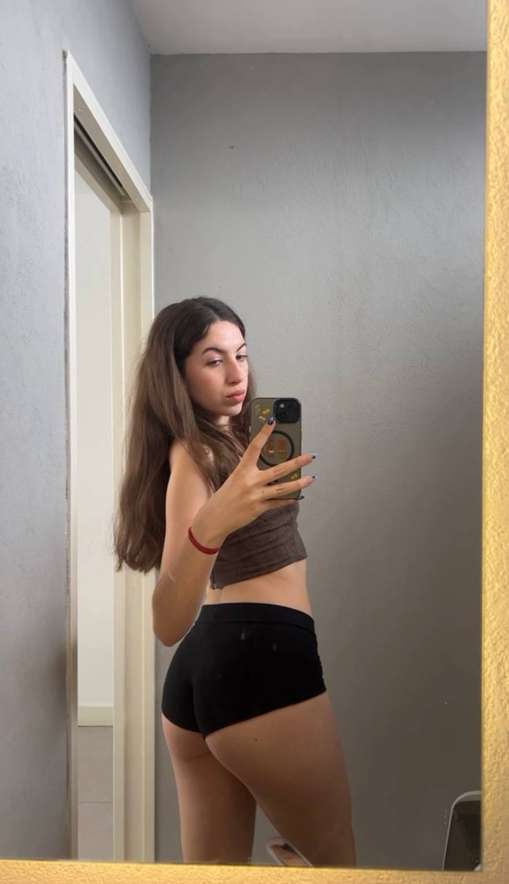 Amber in her underwear in Dnepropetrovsk