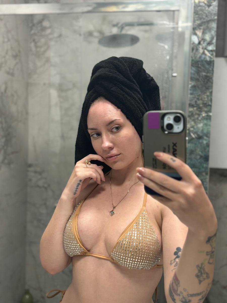 Nude girl KateV in Dnepropetrovsk