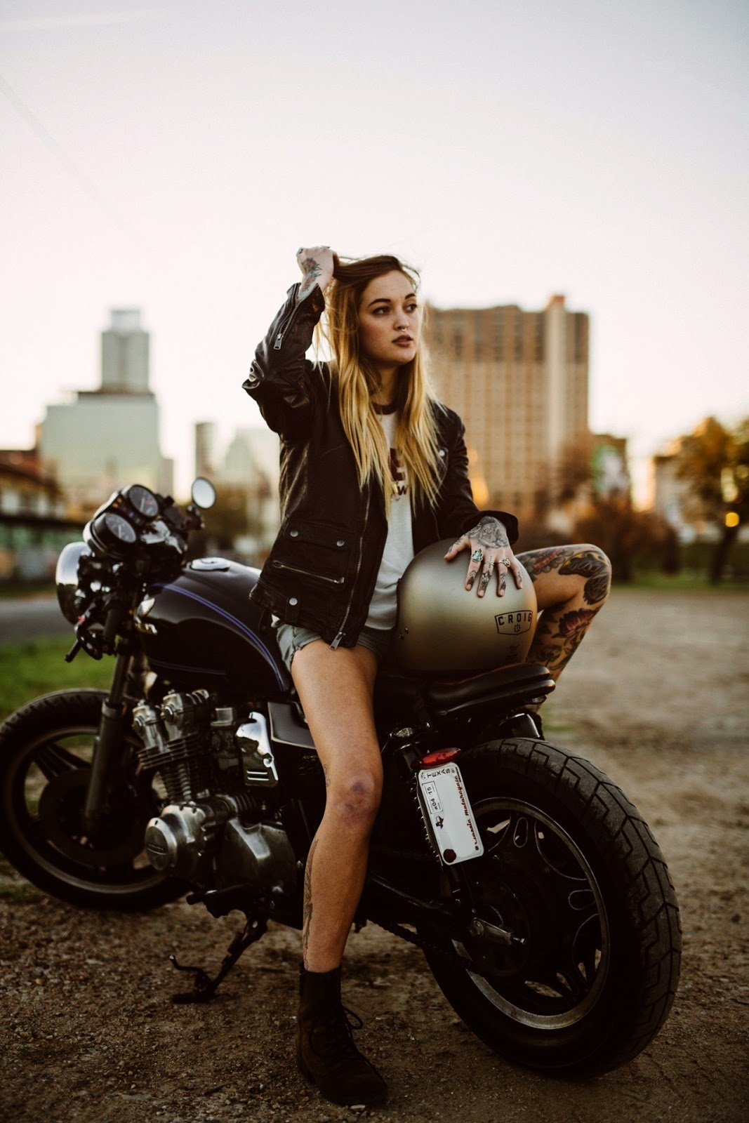 Beautiful girls and bikes in Dnepropetrovsk