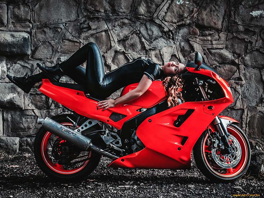 Beautiful girl Beautiful girls and motorcycles in Dnepropetrovsk