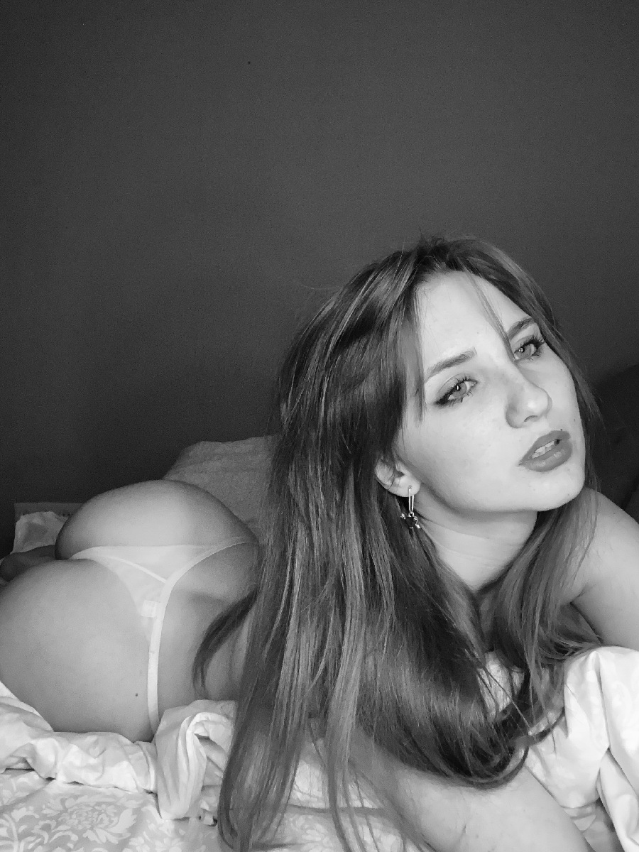 Take a pause and enjoy Nata nude — streaming from Dnepropetrovsk