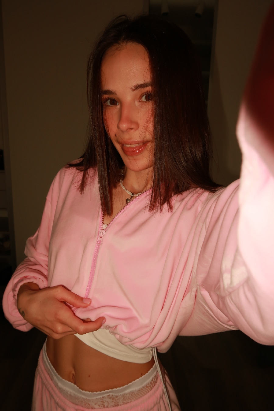 Tina brings the glow — live moments in Dnepropetrovsk